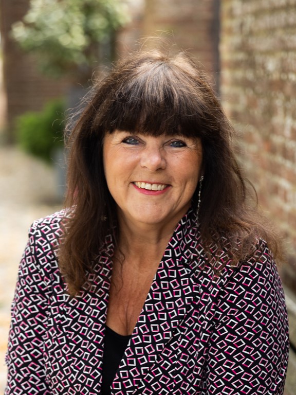 Ghislaine Hoenderboom